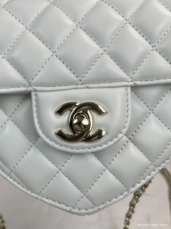Hyper Peter Heart CHANEL Bag-18*16.5*6.5CM 0806